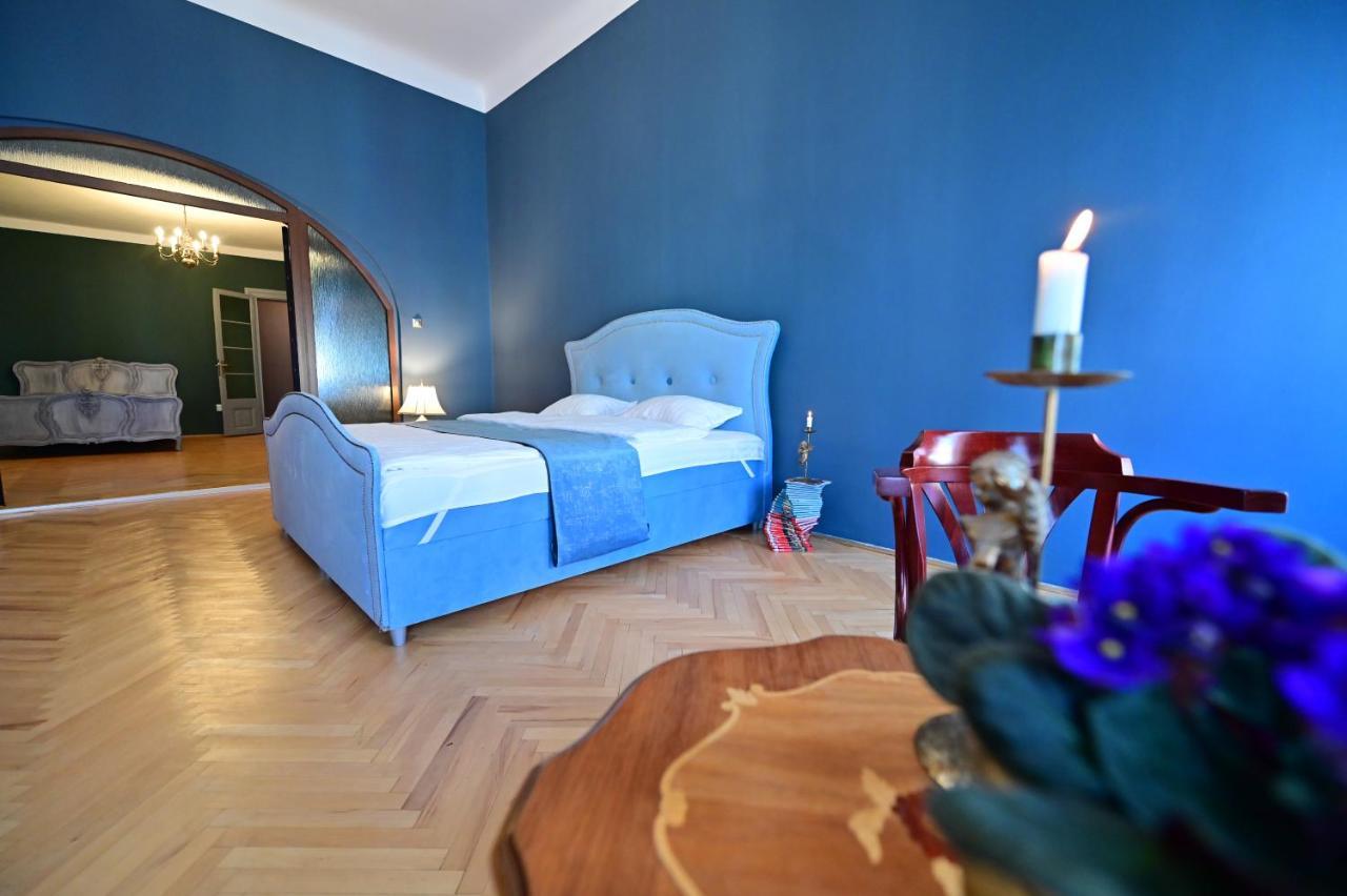 Lovely 2 Bedroom Apartment In Historic City Center Sibiu Exteriör bild